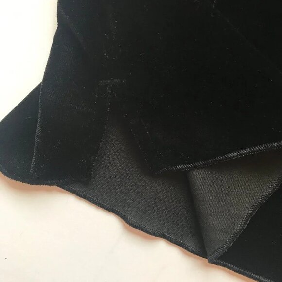 Victoria's Secret Velvet Cami Luxurious Black Ruffle  Straps Top Tank Tee Sz M - Picture 15 of 16